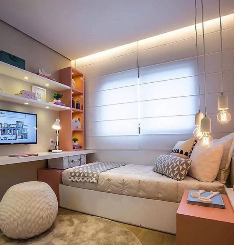 Cortina romana em sala sofisticada com pregas alinhadas, solucao Arte da Casa para BH, Nova Lima e Lagoa Santa.